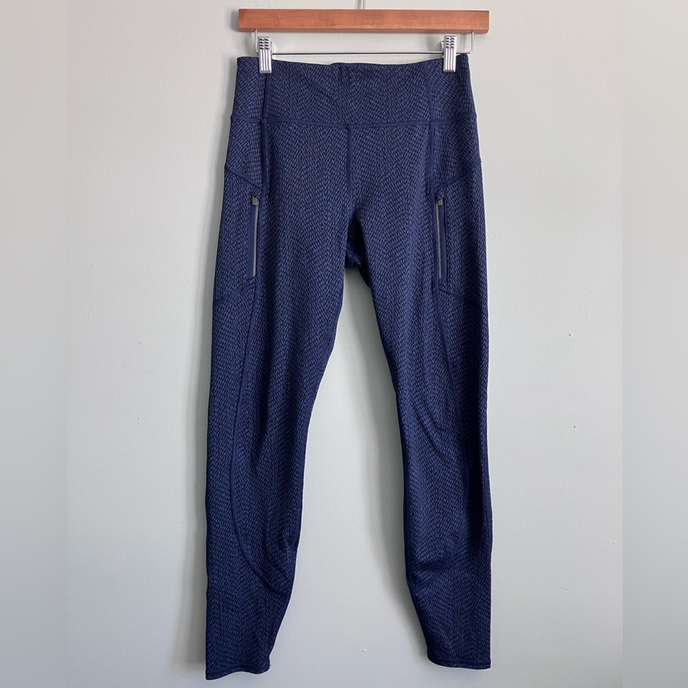 ATHLETA Blue/Black Ranier High Rise Textured Legging Size S - Picture 4 of 16